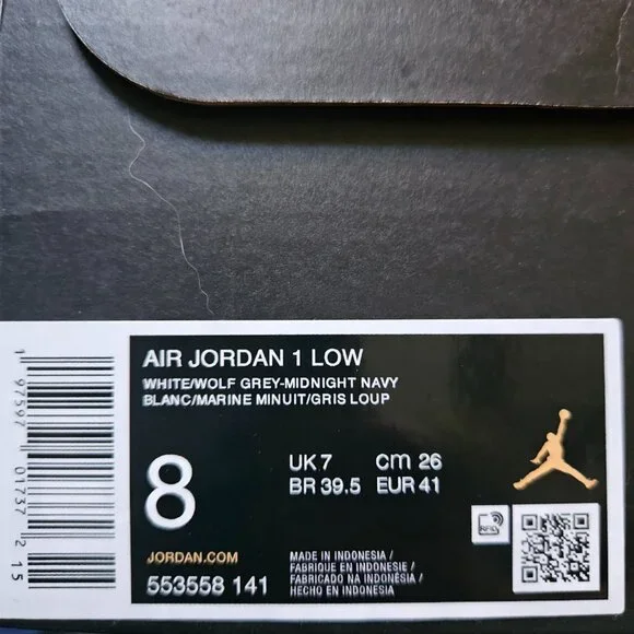 Nike Air Jordan 1 Low - Picture 5 of 5